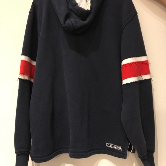 NHL Florida Panthers CCM Medium Distressed Hoodie - Picture 2 of 8